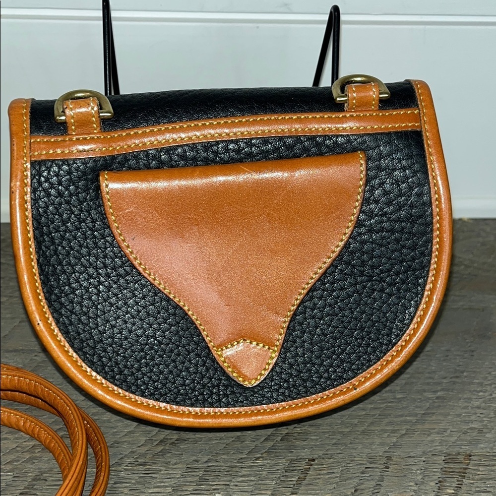 VTG Dooney & Bourke all weather leather cavalry mini crossbody bag - Picture 4 of 9